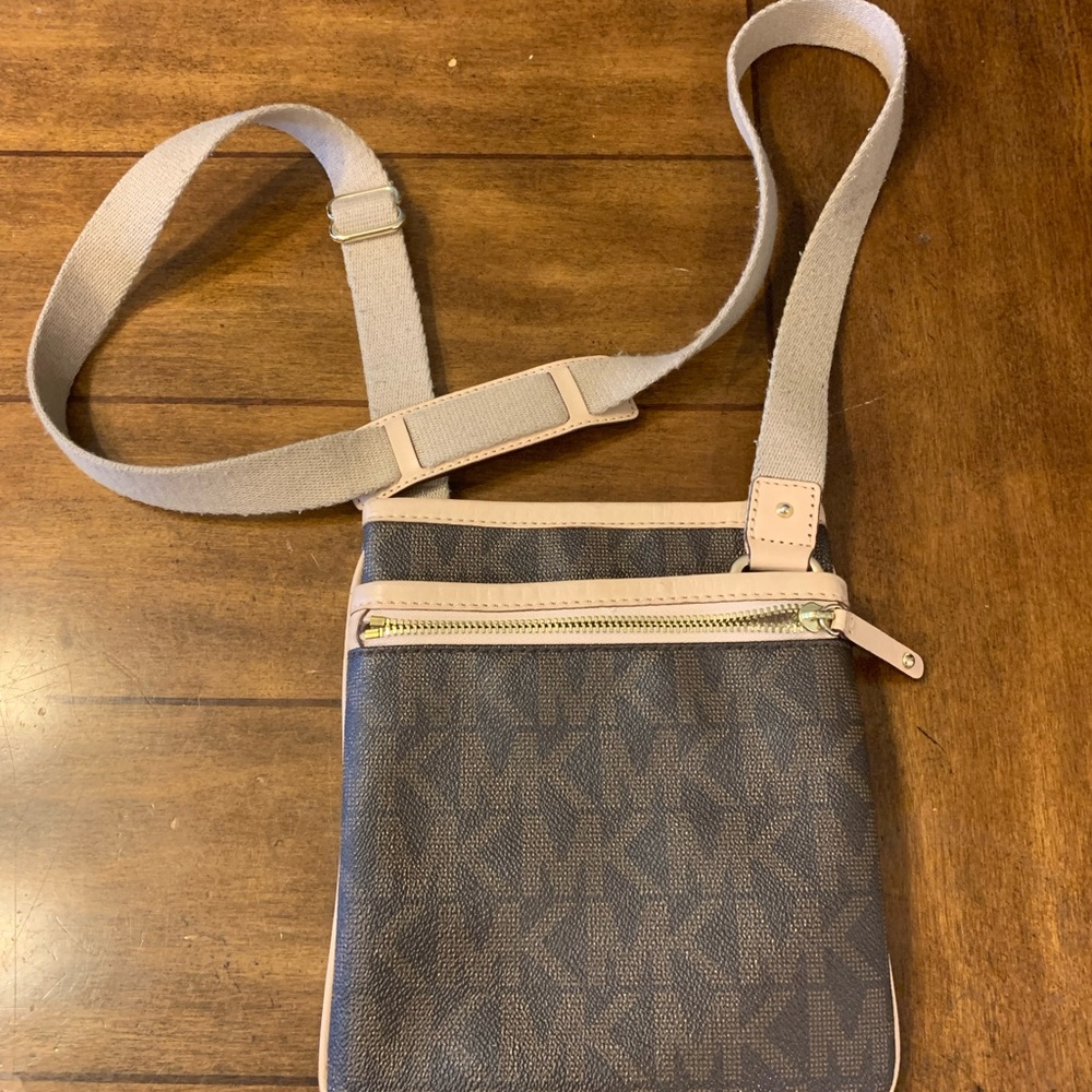 Michael Kors Crossbody Bag